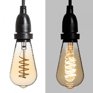 Lampen-Kette mit h�ngenden LED-Vintage-Lampen